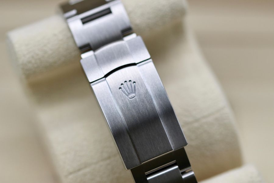 Rolex Oyster Perpetual 124300